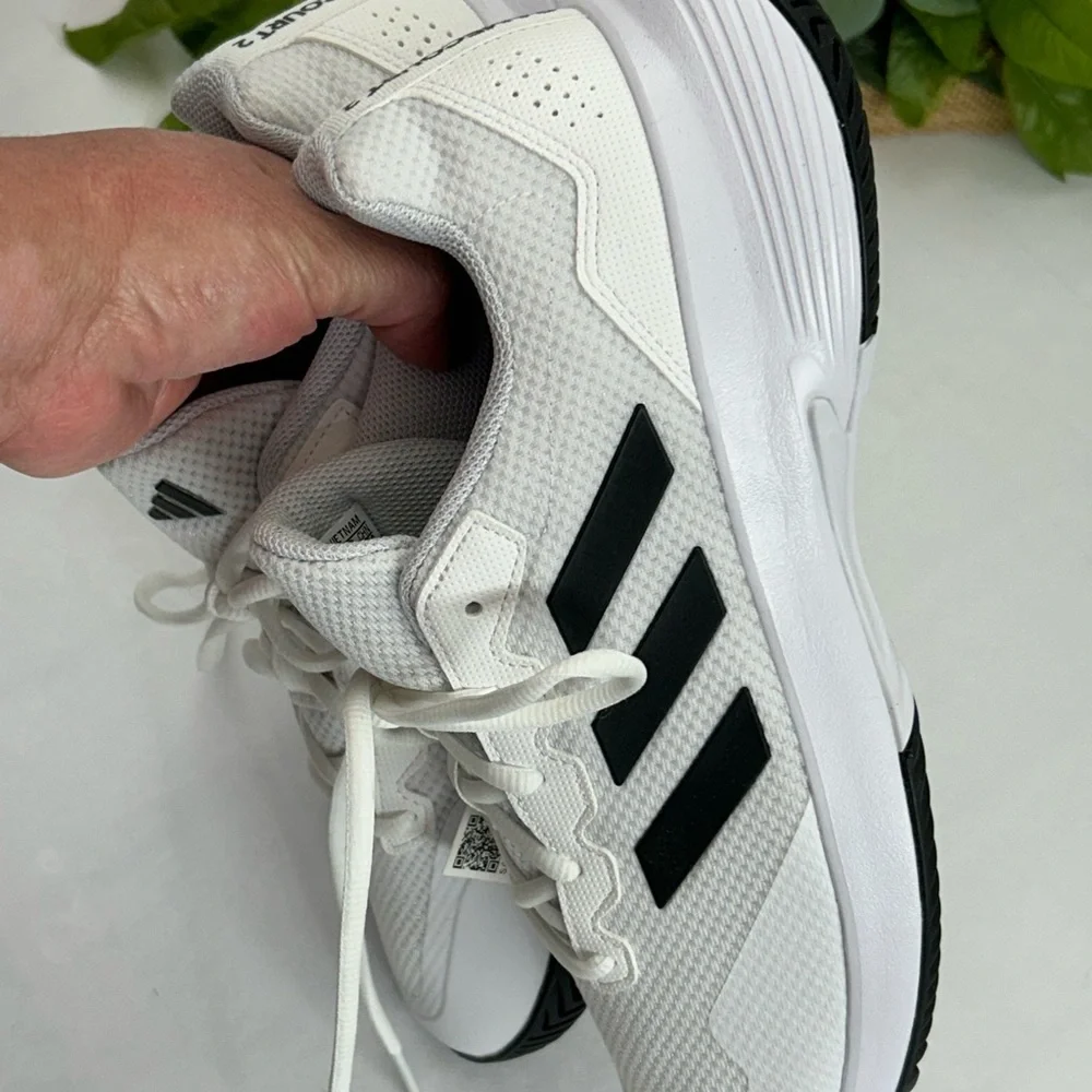 adidas White and Black Low-Top Athletic Trainers